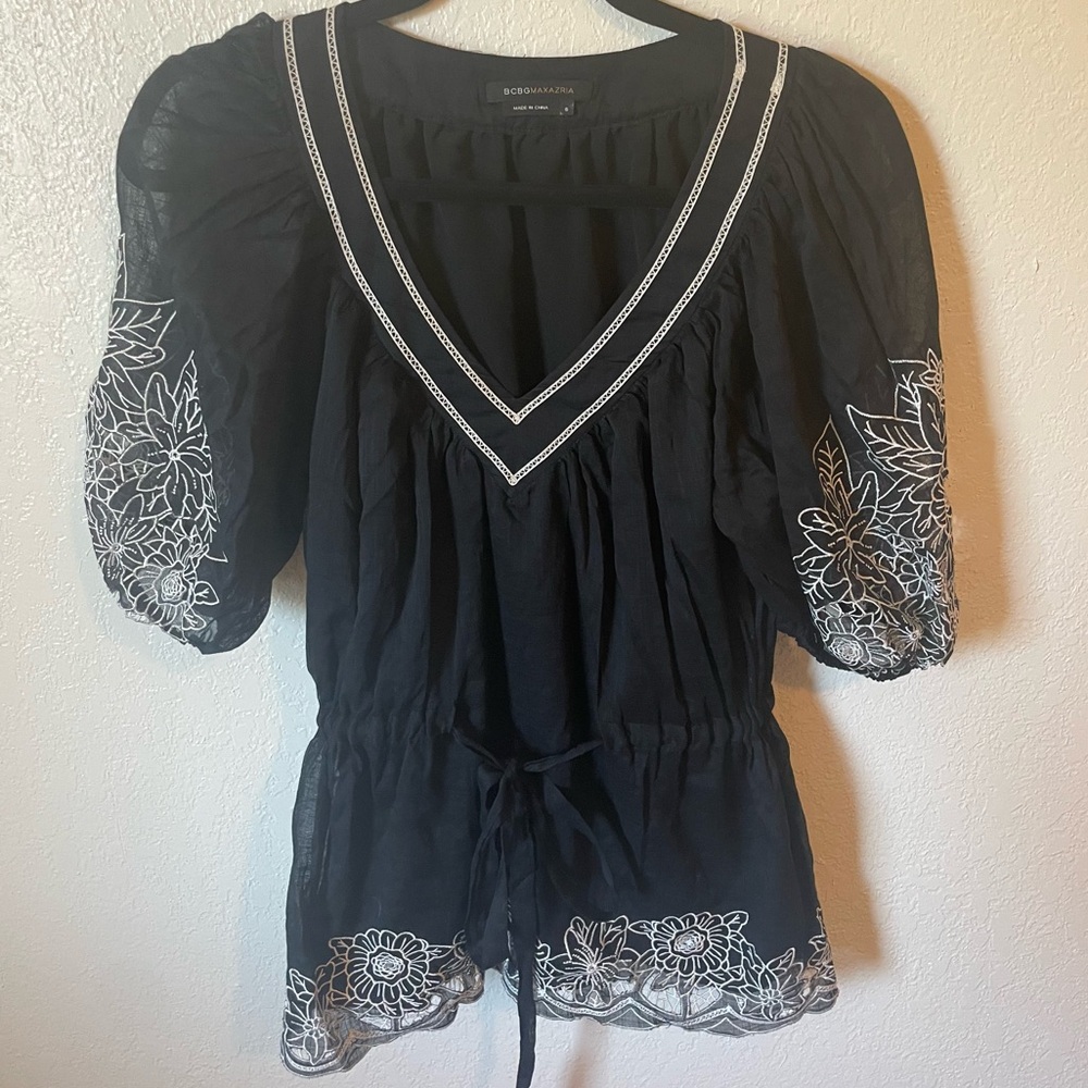 BCBGMAXAZRIA Black Top